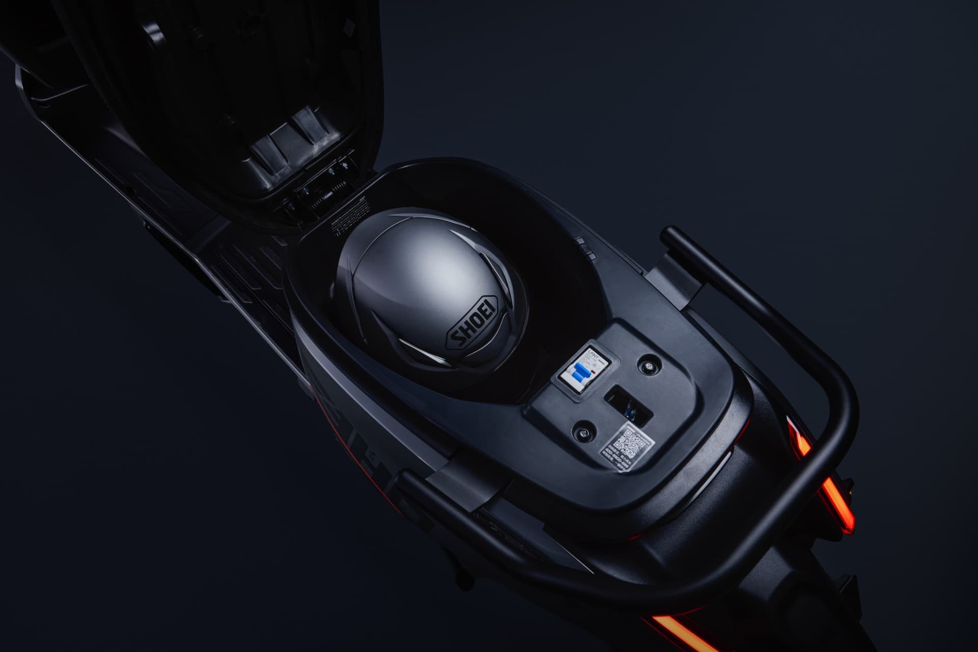 AE4 SE+